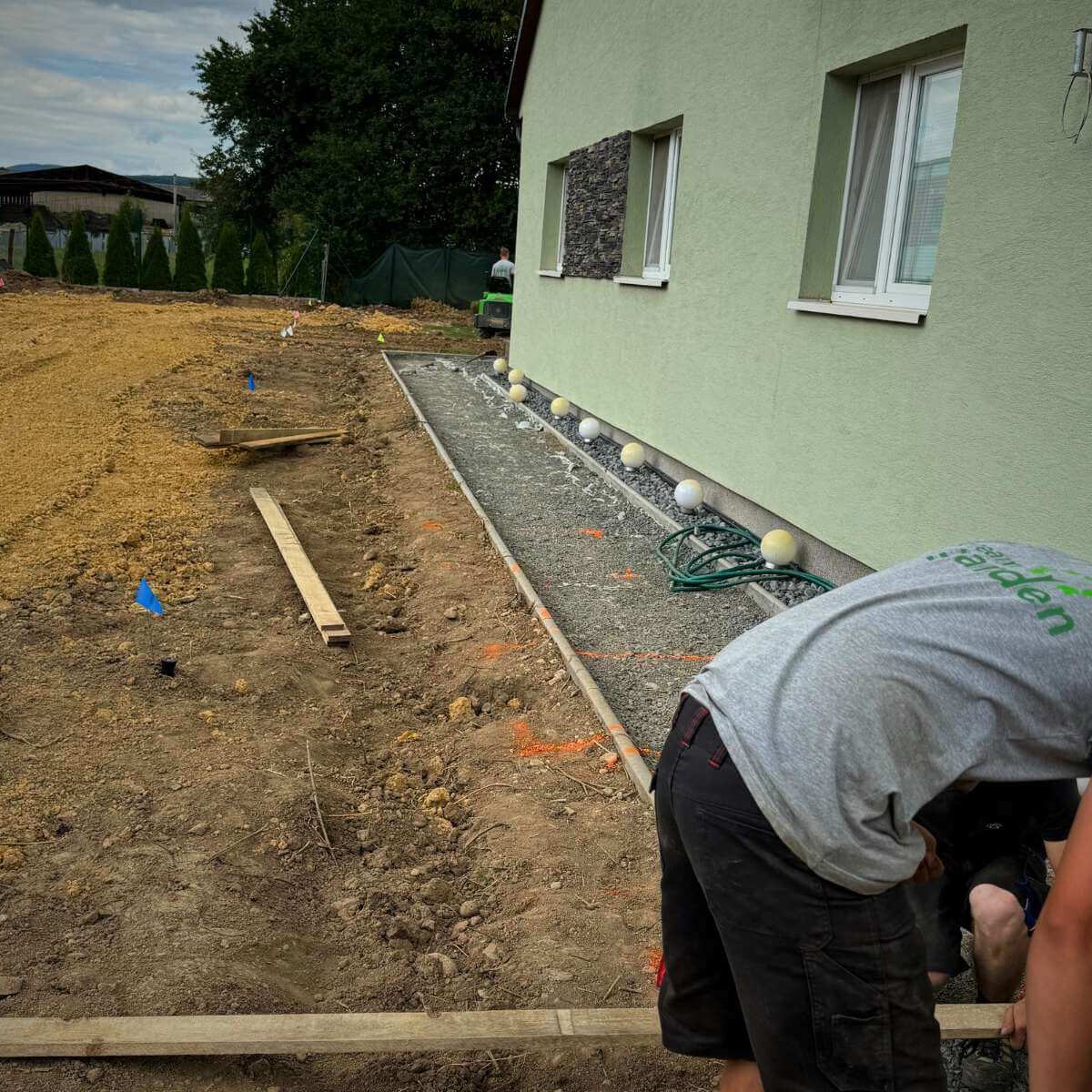 Realizácia moderného záhradného chodníka od Dream Garden