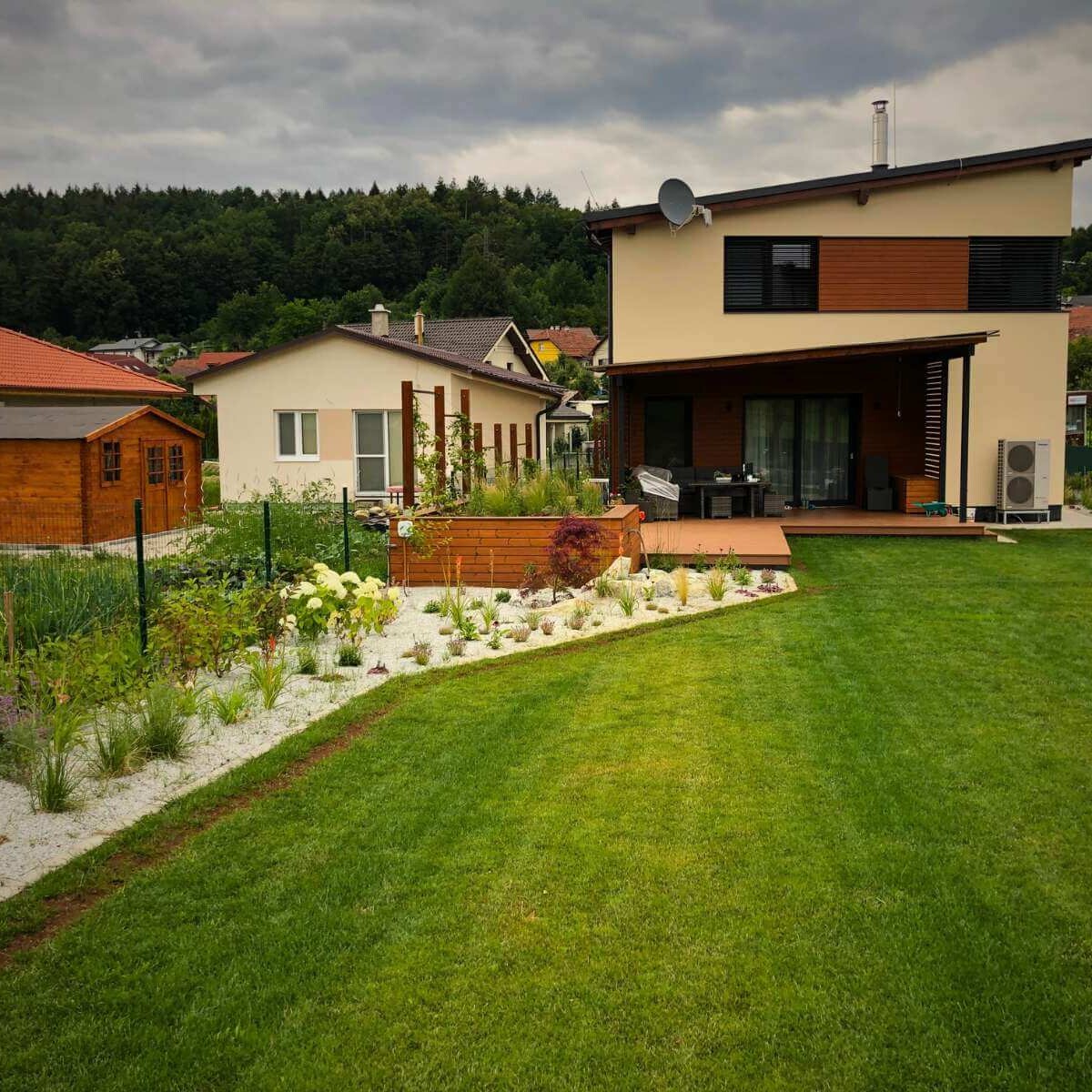Realizácia exteriéru od Dream Garden – komplexný záhradný dizajn, úprava terénu, výsadba rastlín