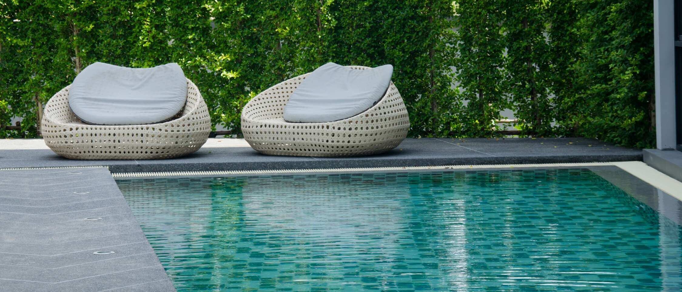 Garden pool realized by Dream Garden - modern design and professional installation