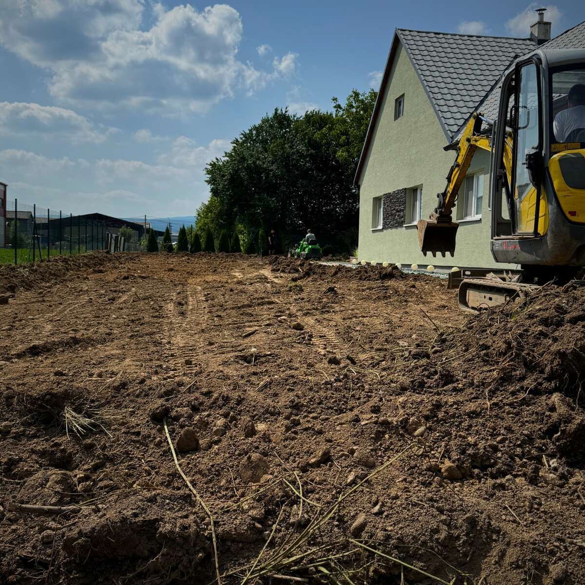 Professional landscaping in Zvolen from Dream Garden - land leveling, terrain modeling